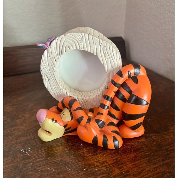 Disney Other - Disney Tigger Round Photo Frame PUNCH Purple Butterfly Pooh Resin Flaw Chip‎